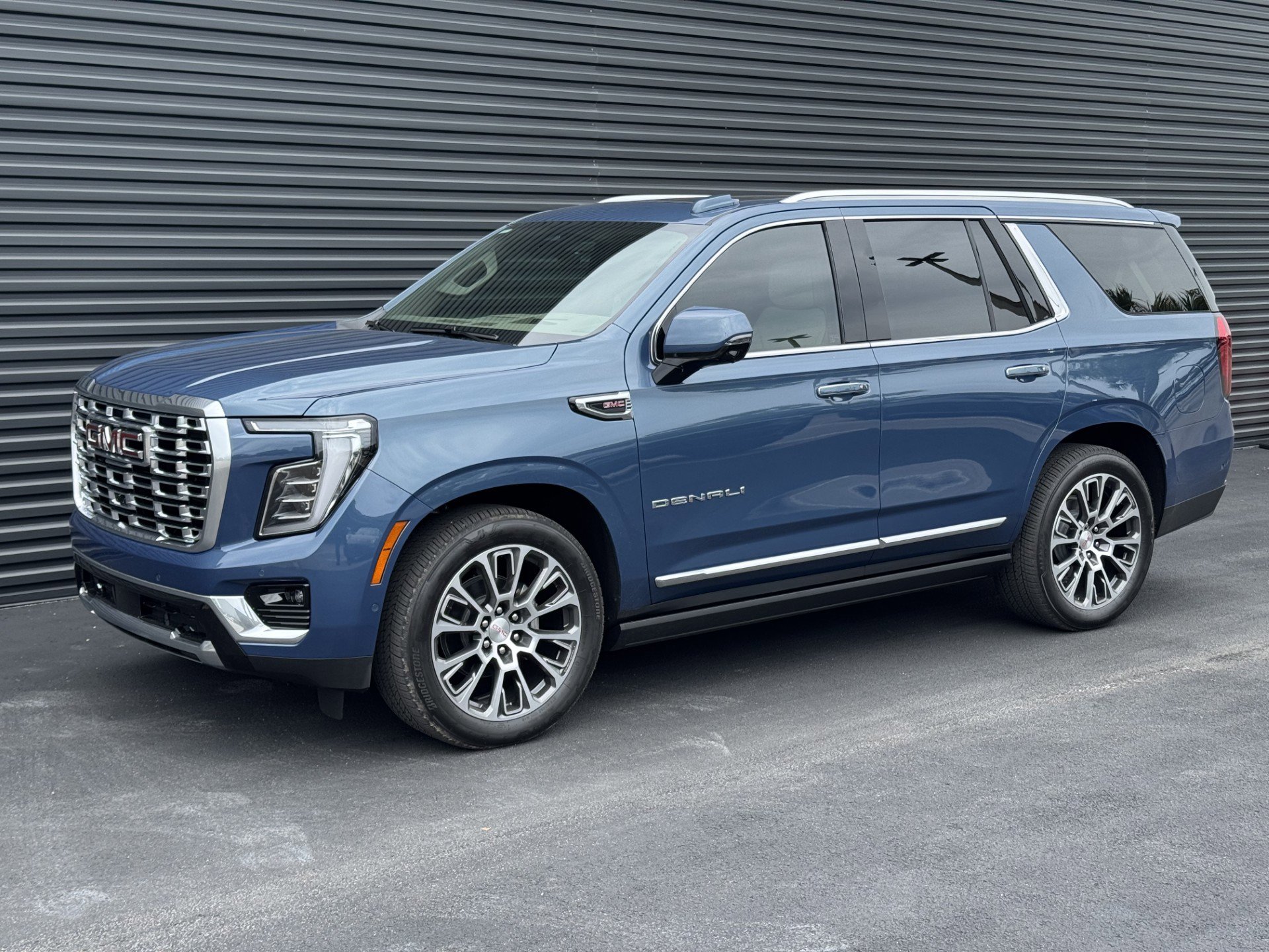 2026 GMC Yukon 4WD Denali's photo