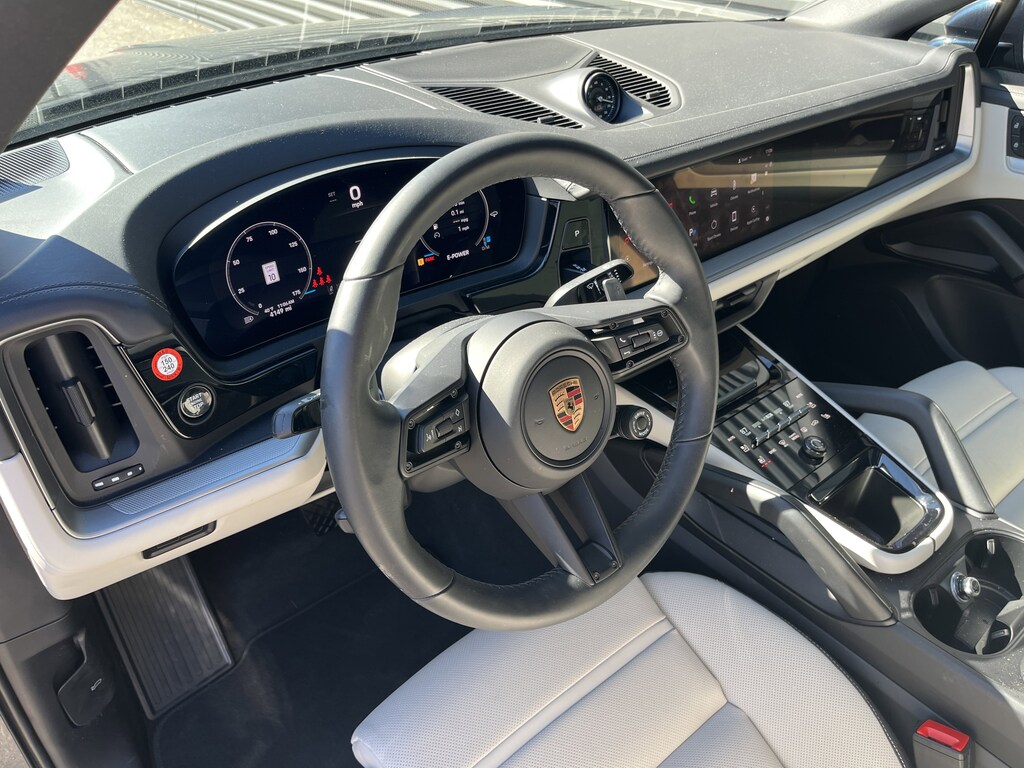 New 2025 Porsche Cayenne E-Hybrid