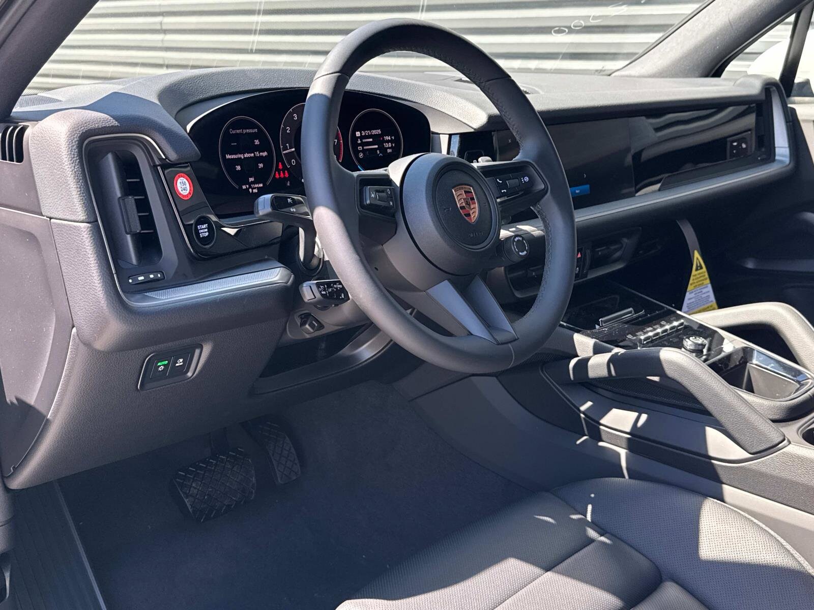 2025 Porsche Cayenne photo 4