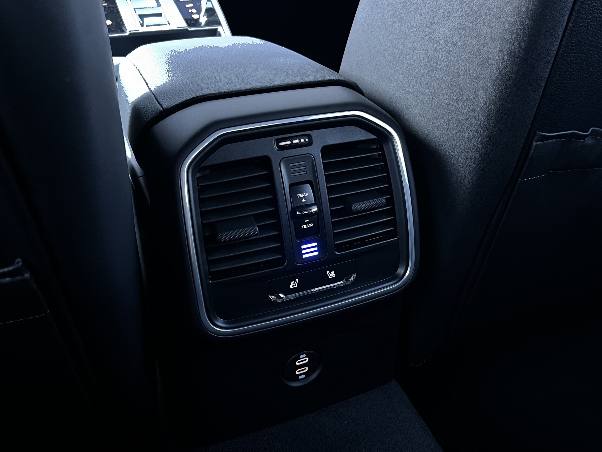 2026 Porsche Macan Base - Photo 18