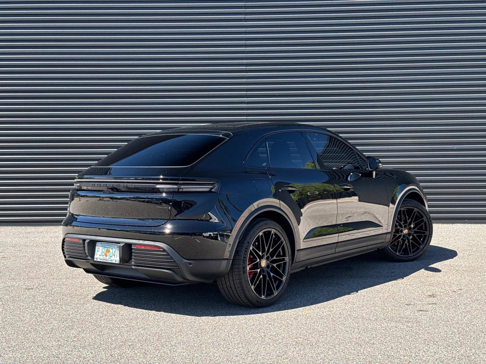 2025 Porsche Macan S - Photo 10
