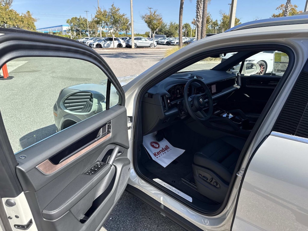 New 2026 Porsche Cayenne E-Hybrid