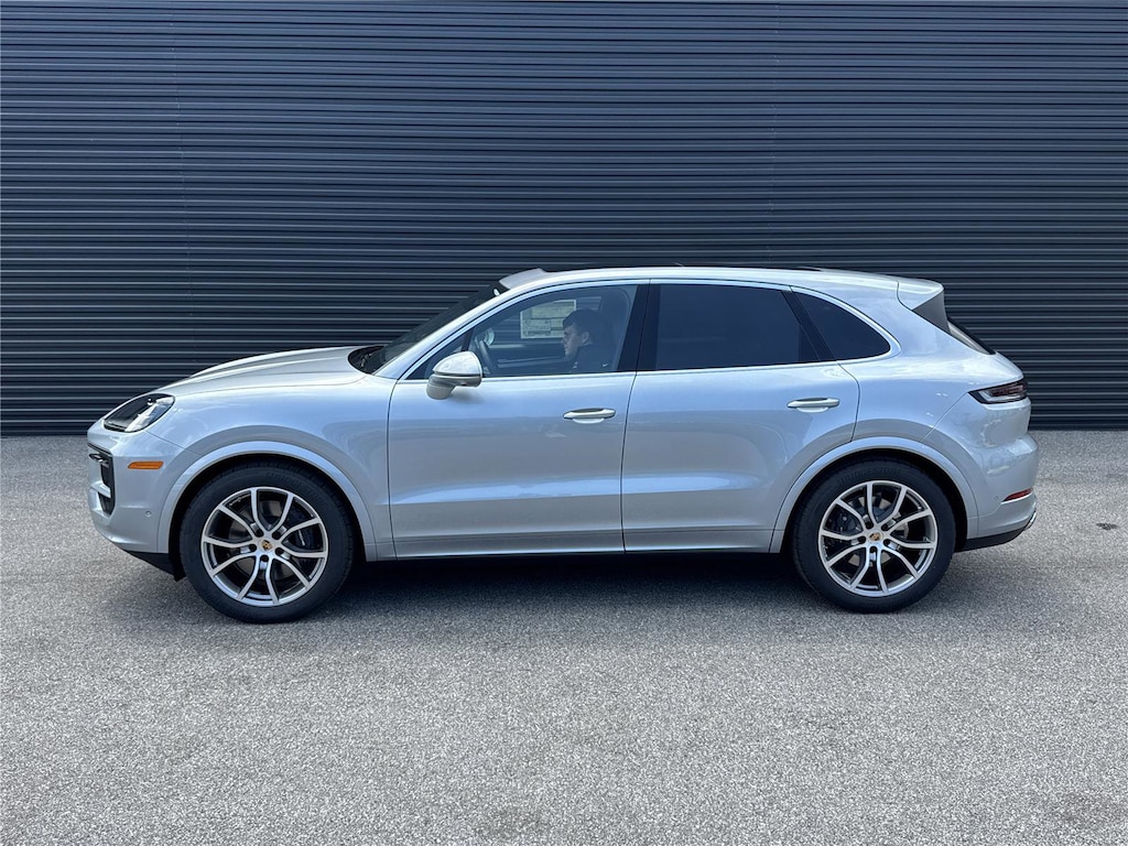 New 2025 Porsche Cayenne