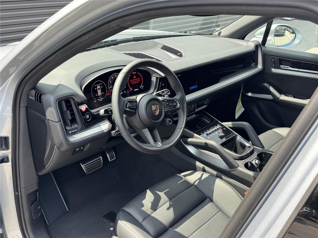 New 2025 Porsche Cayenne
