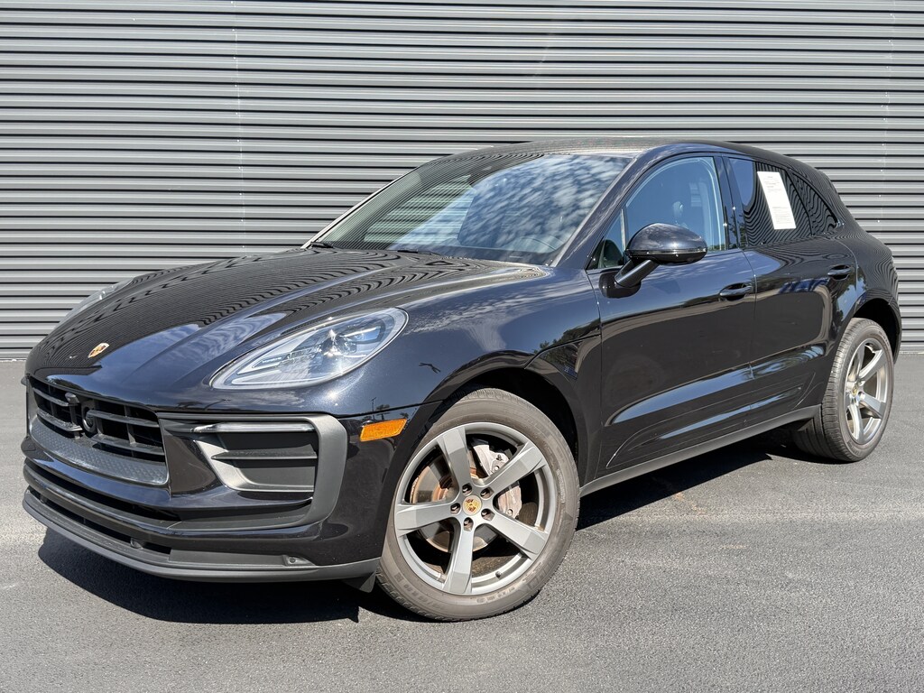 Used 2023 Porsche Macan T SUV
