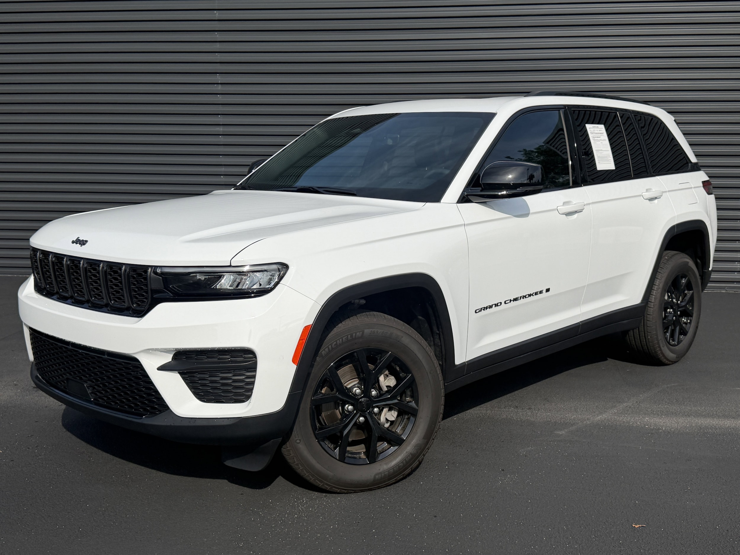 2025 Jeep Grand Cherokee Altitude X's photo