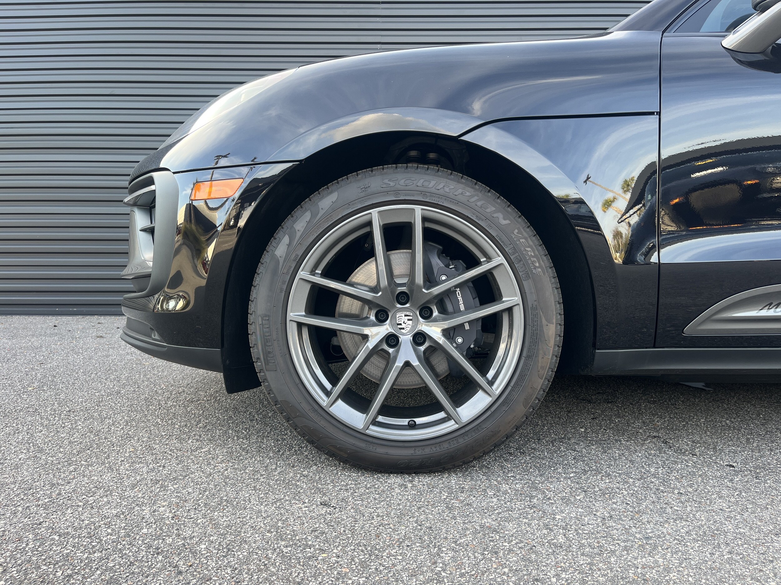 2026 Porsche Macan T - Photo 12
