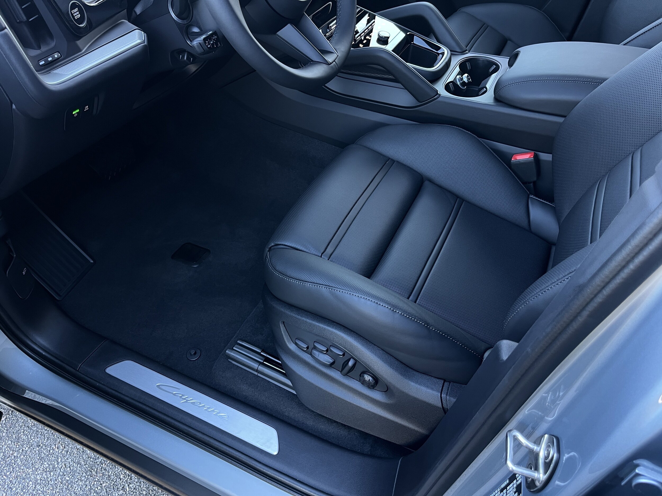 2026 Porsche Cayenne Base - Photo 13