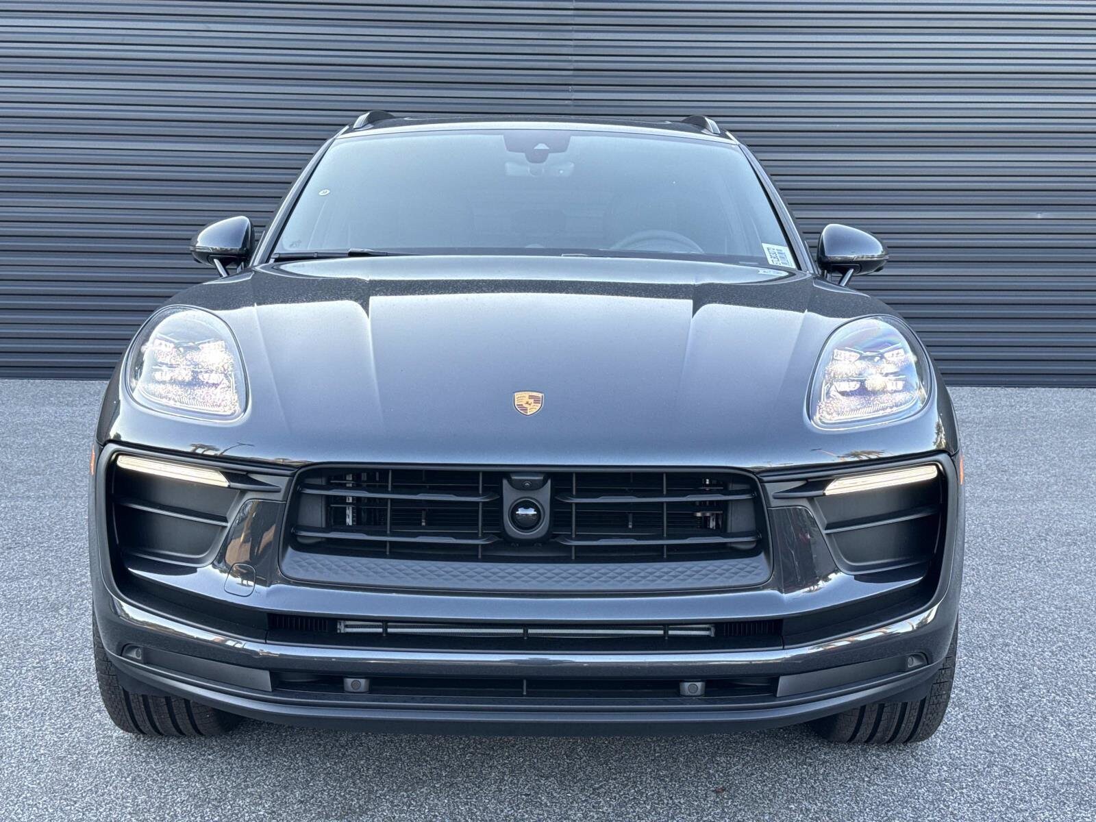 2026 Porsche Macan Base - Photo 10