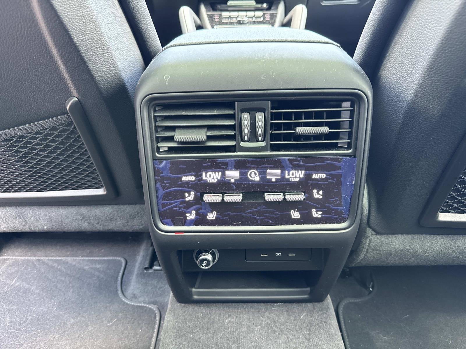 2025 Porsche Cayenne Base - Photo 28
