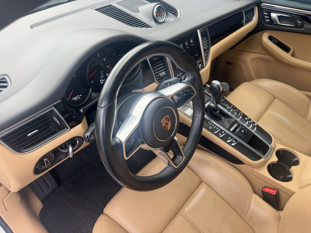 Used 2018 Porsche Macan SUV