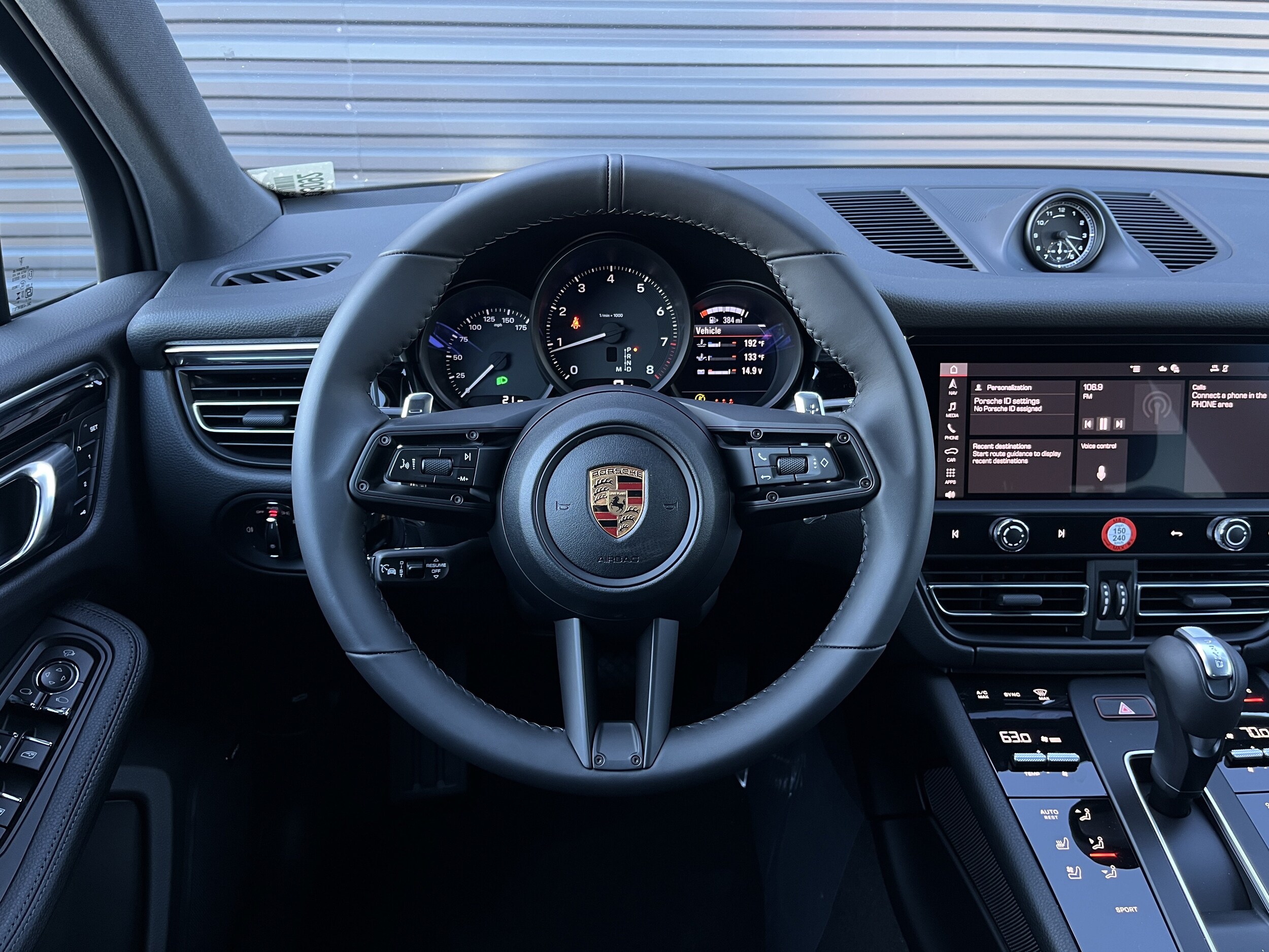 2026 Porsche Macan Base - Photo 33