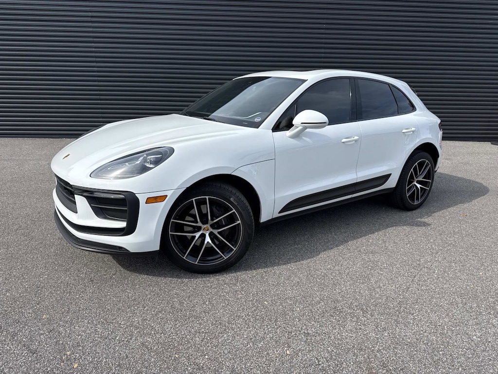 Used 2022 Porsche Macan SUV