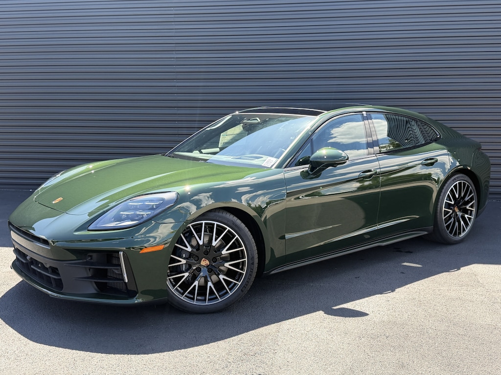 New 2026 Porsche Panamera