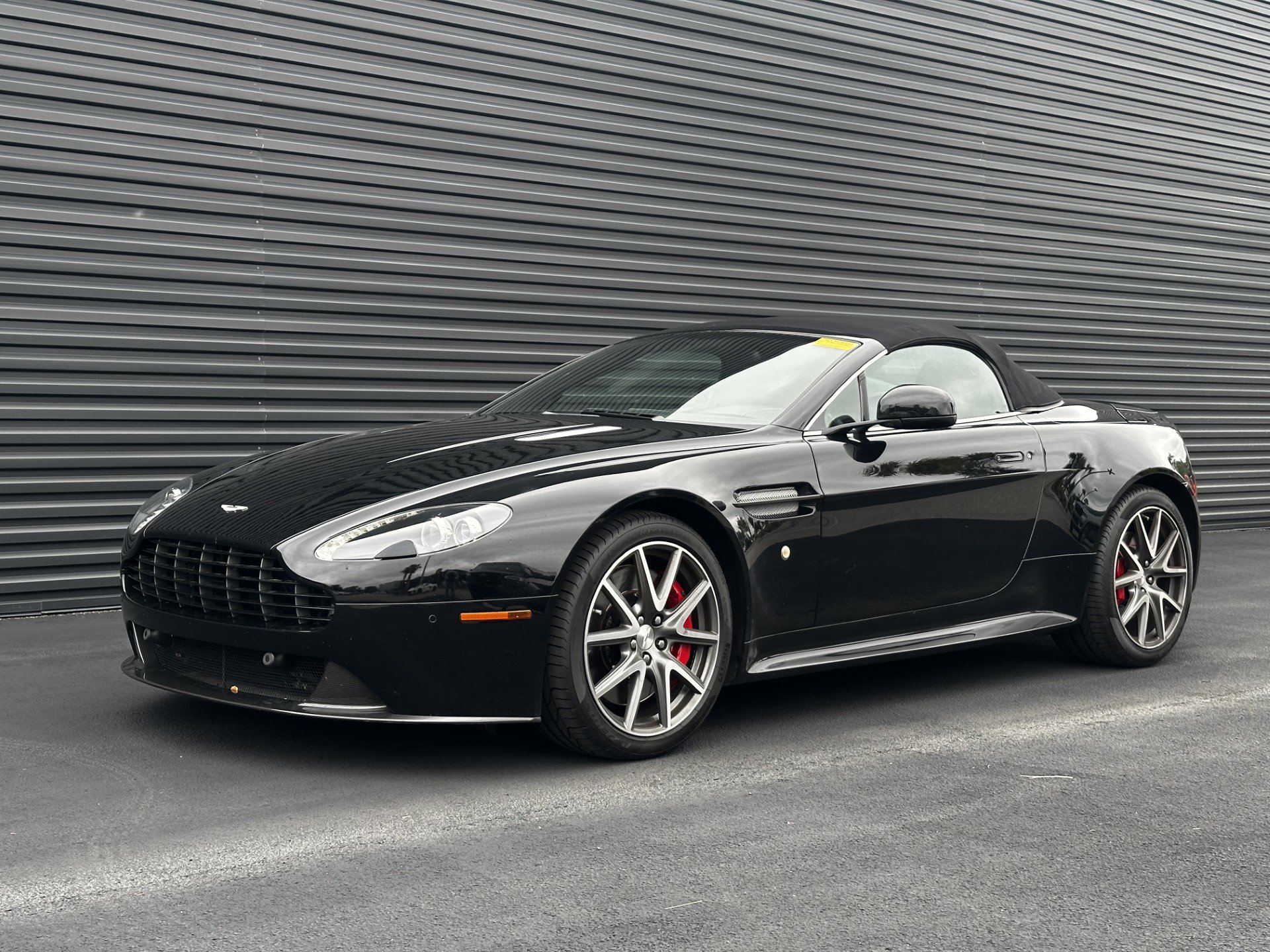 2012 Aston Martin V8 Vantage S ROADSTER SPORTSHIFT II's photo