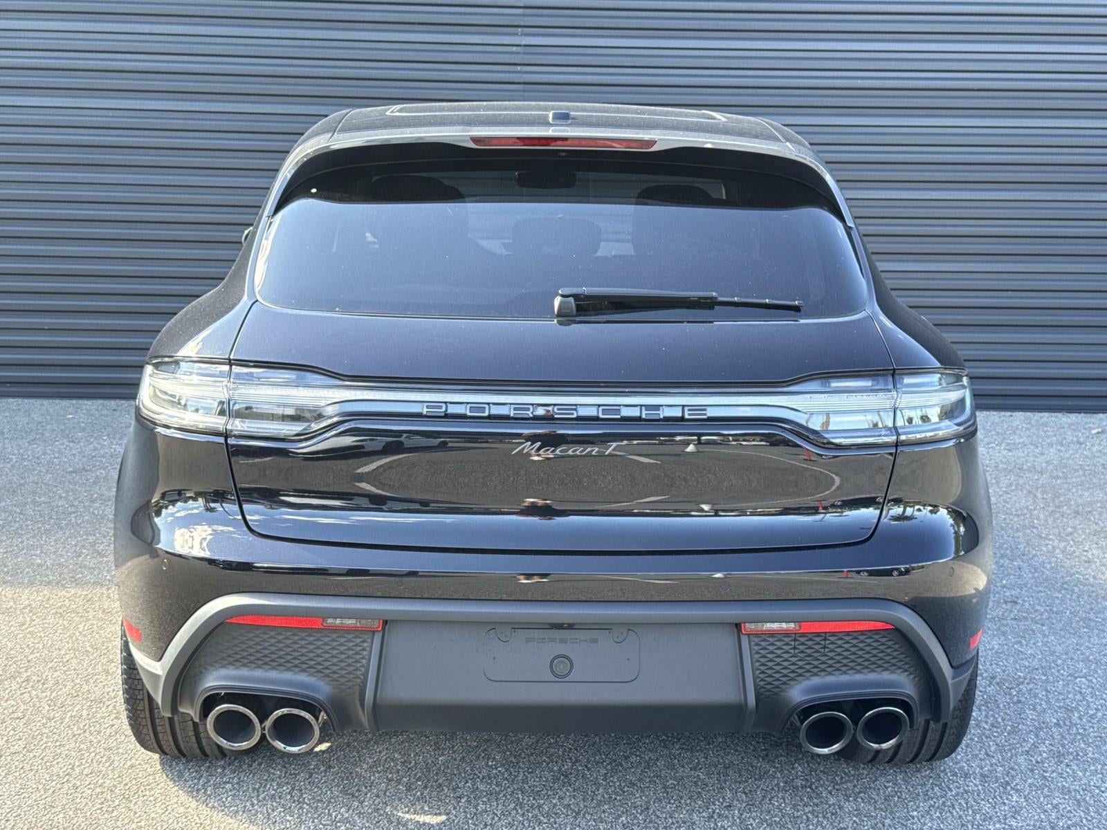 2026 Porsche Macan T - Photo 6