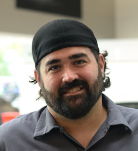 Staff member Michael from ID_e80797289e82