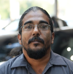 Staff member Richard from ID_e80797289e82