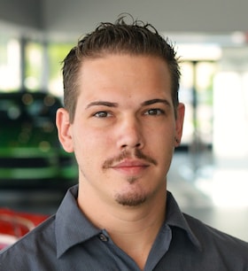 Staff member Jordan from ID_e80797289e82