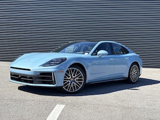 2026 Porsche Panamera 4