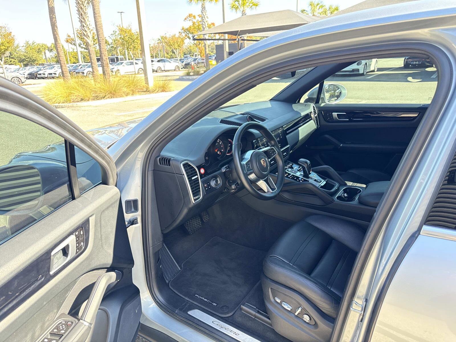 2020 Porsche Cayenne photo 4