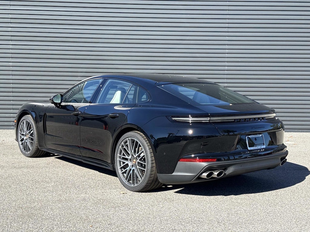 New 2026 Porsche Panamera