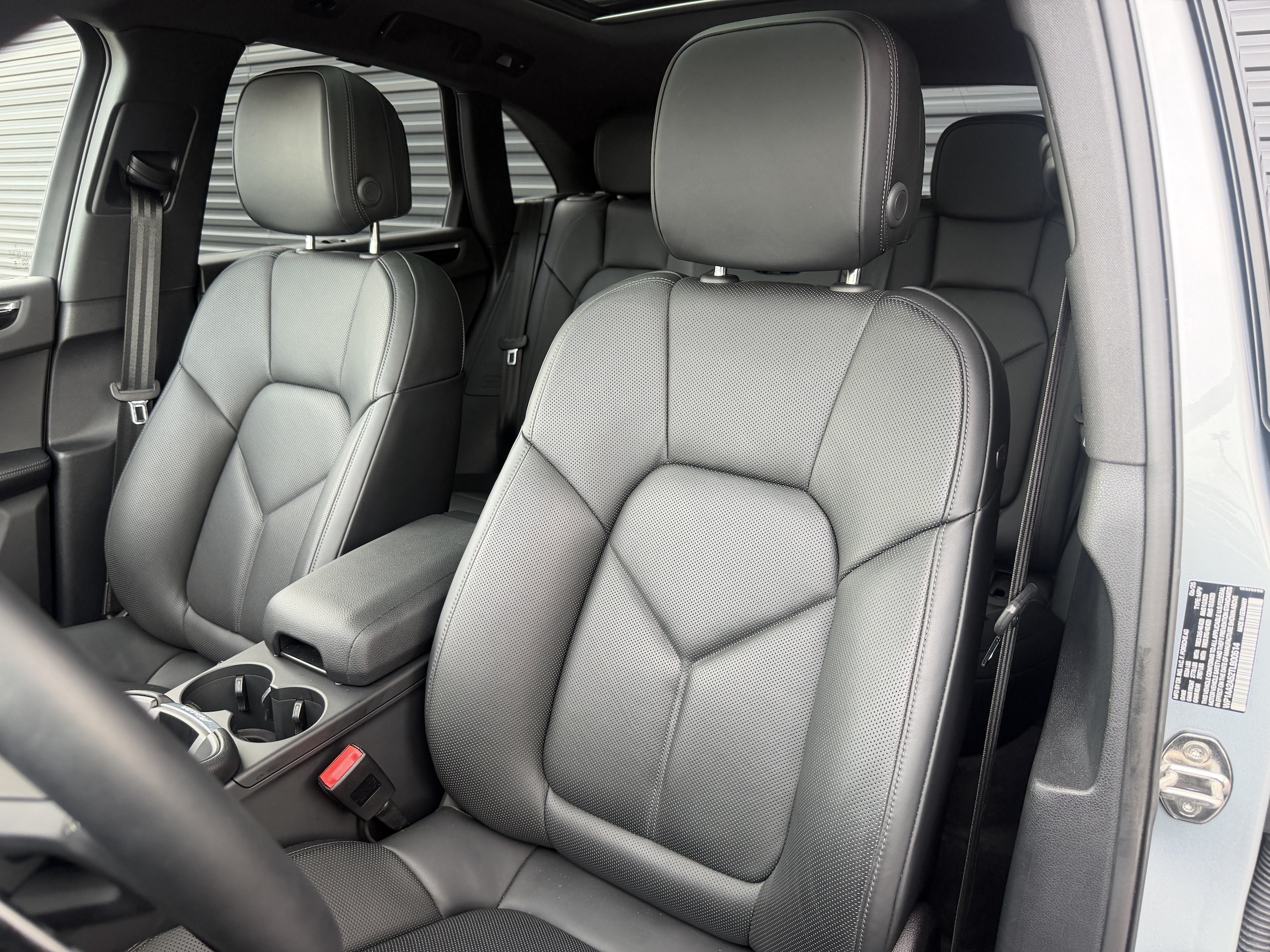 2026 Porsche Macan Base - Photo 14