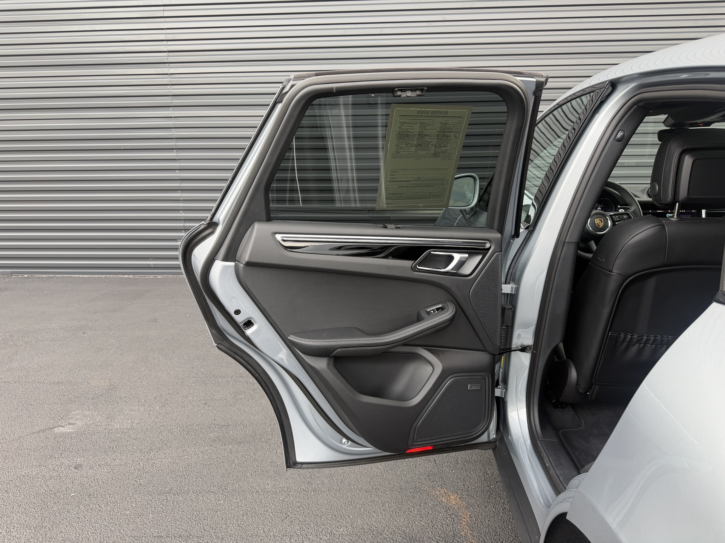 2026 Porsche Macan Base - Photo 26