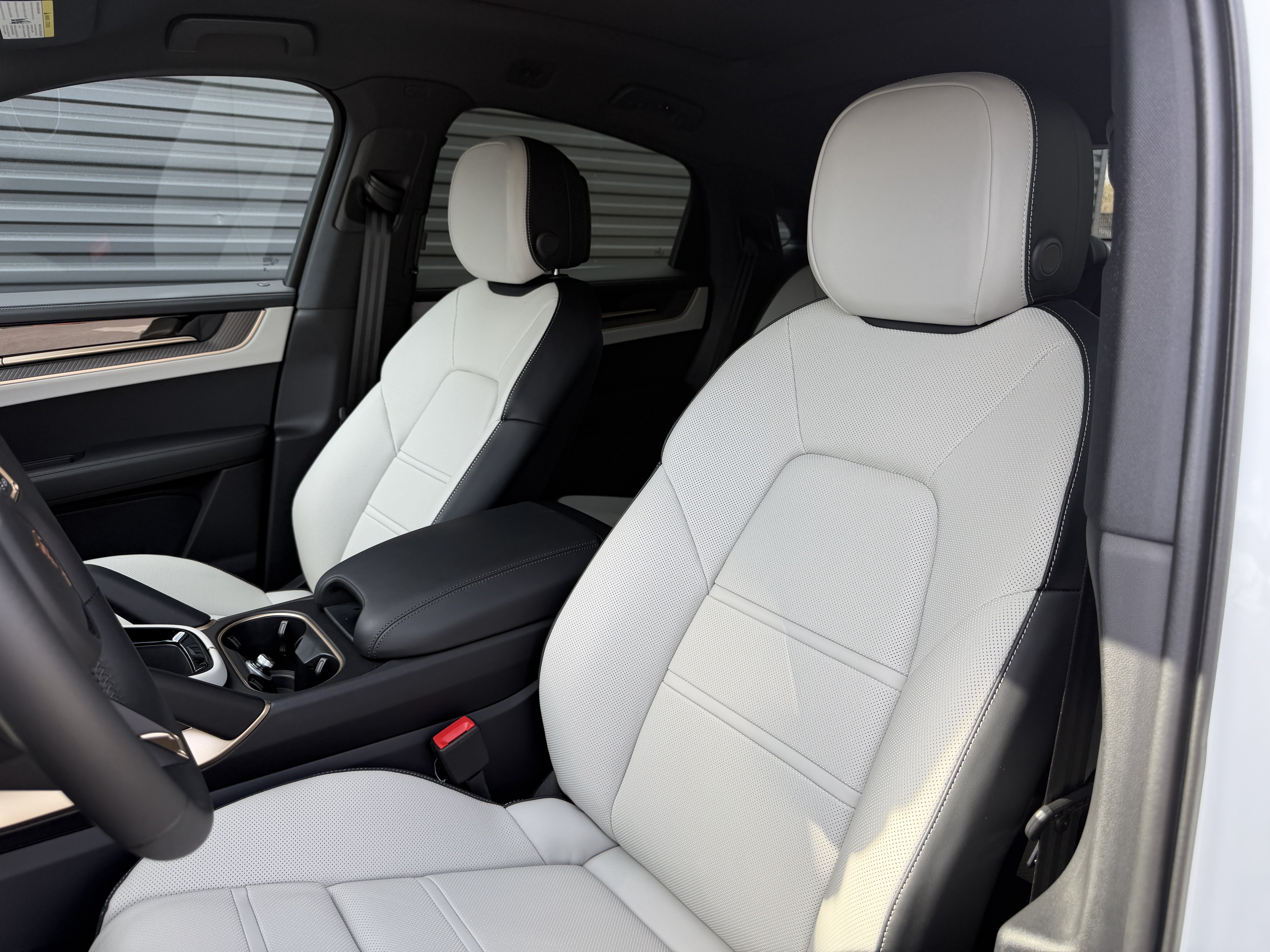 2026 Porsche Cayenne Coupe Base - Photo 5