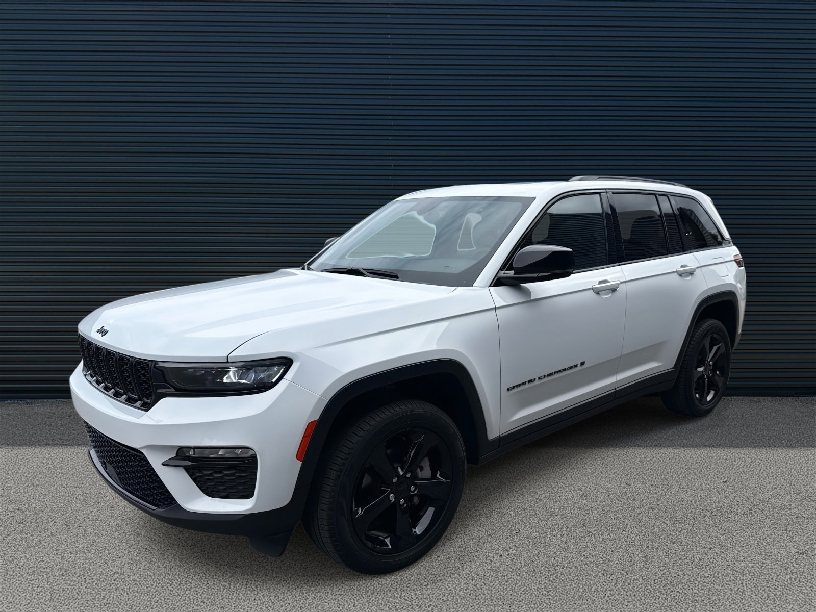 2025 Jeep Grand Cherokee Limited's photo