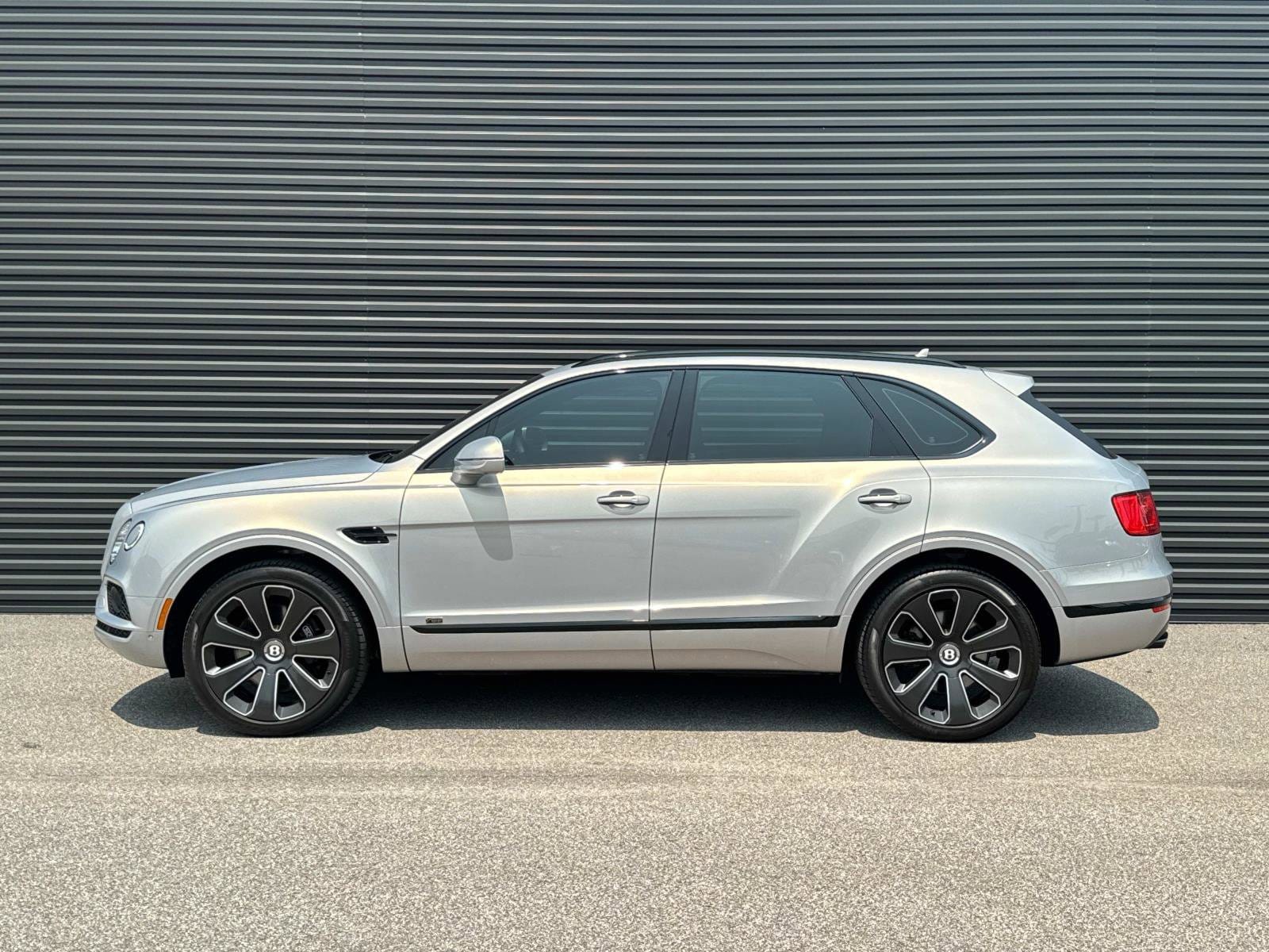 Used 2020 Bentley Bentayga Base with VIN SJAAM2ZV5LC030327 for sale in Jacksonville, FL