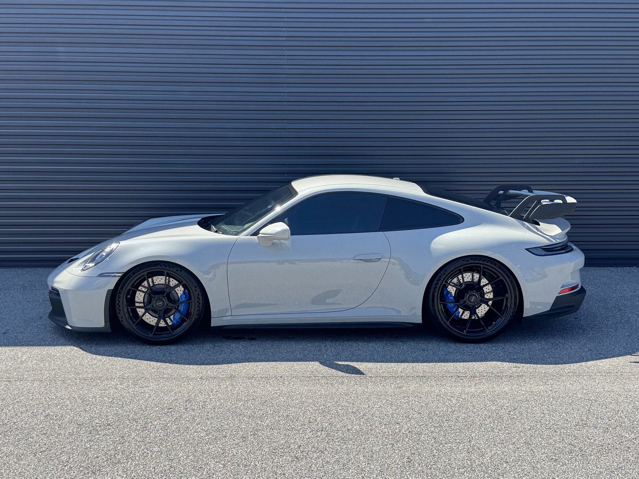 2022 Porsche 911 GT3 Coupe photo 3