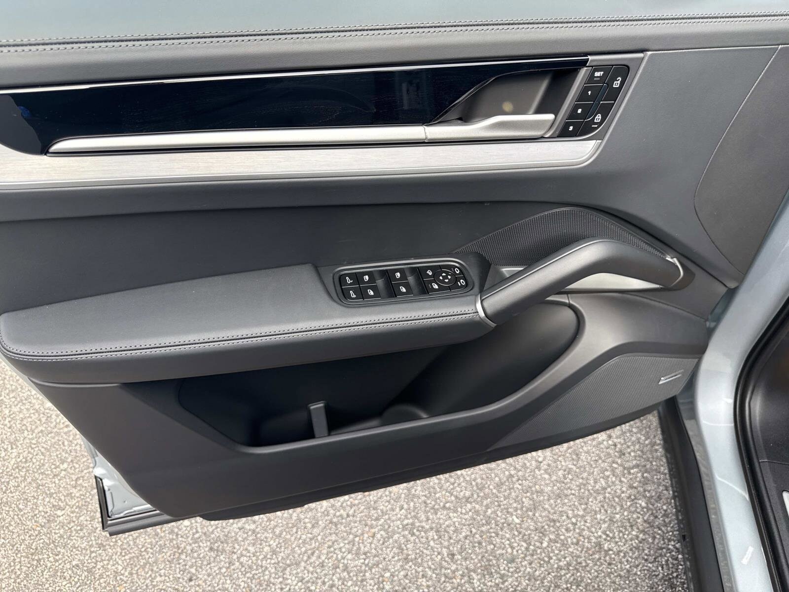 2026 Porsche Cayenne Base - Photo 33