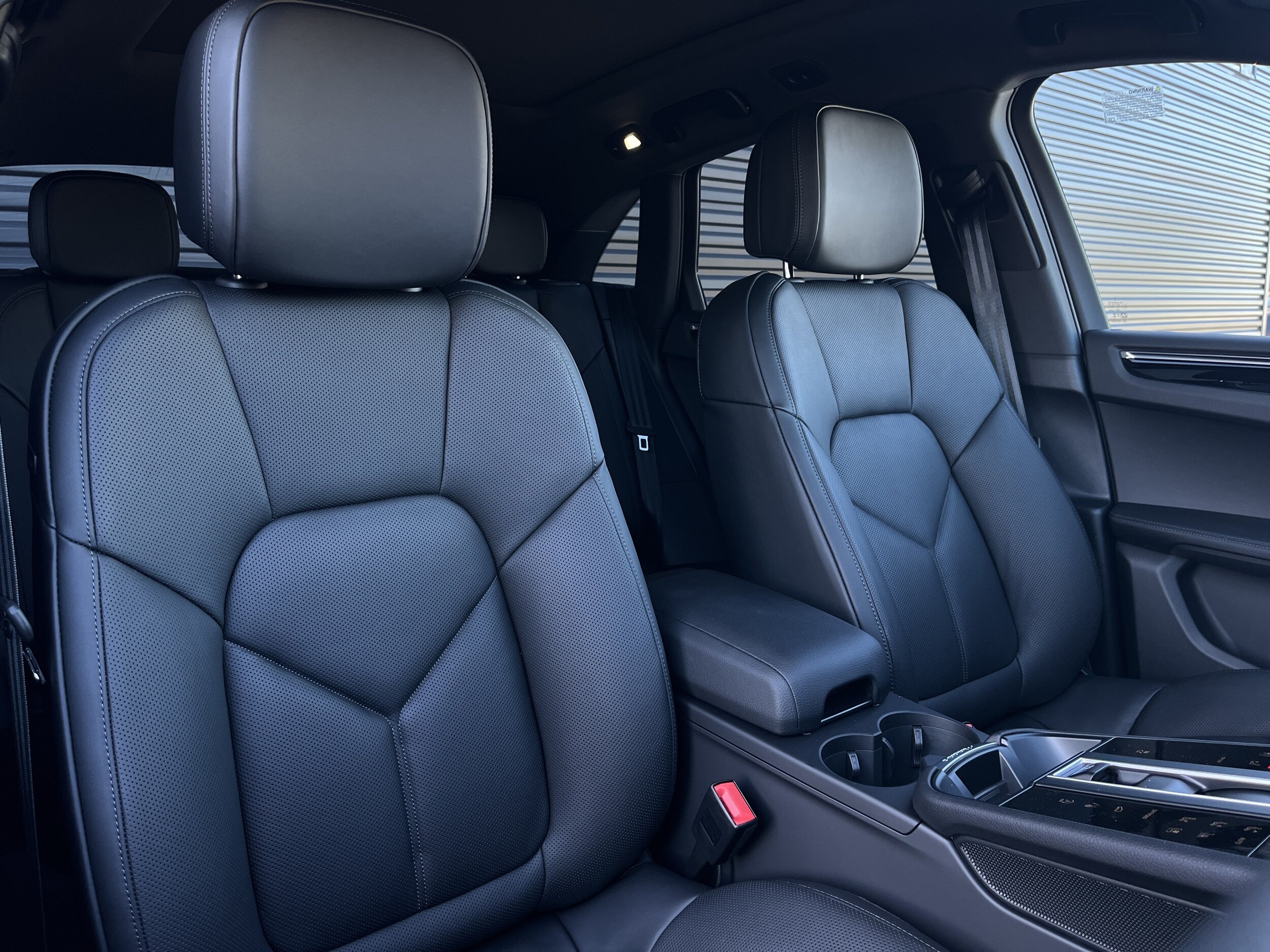 2026 Porsche Macan Base - Photo 21