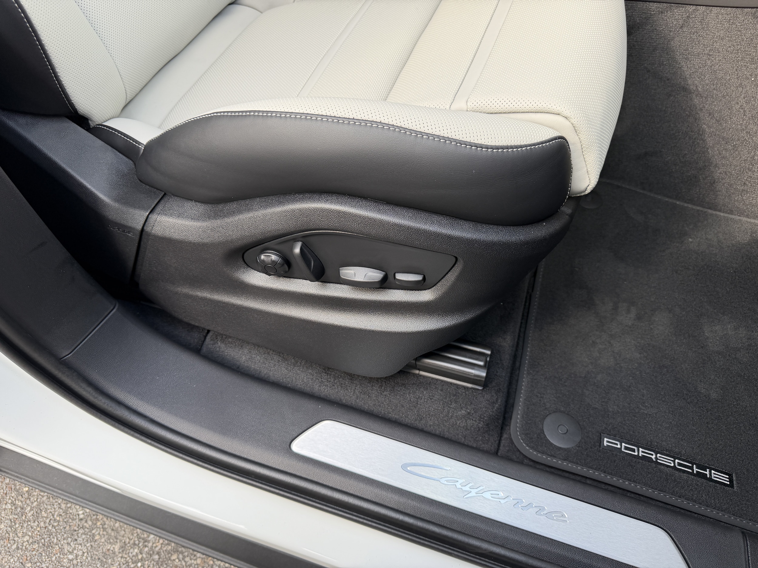 2026 Porsche Cayenne Coupe Base - Photo 23