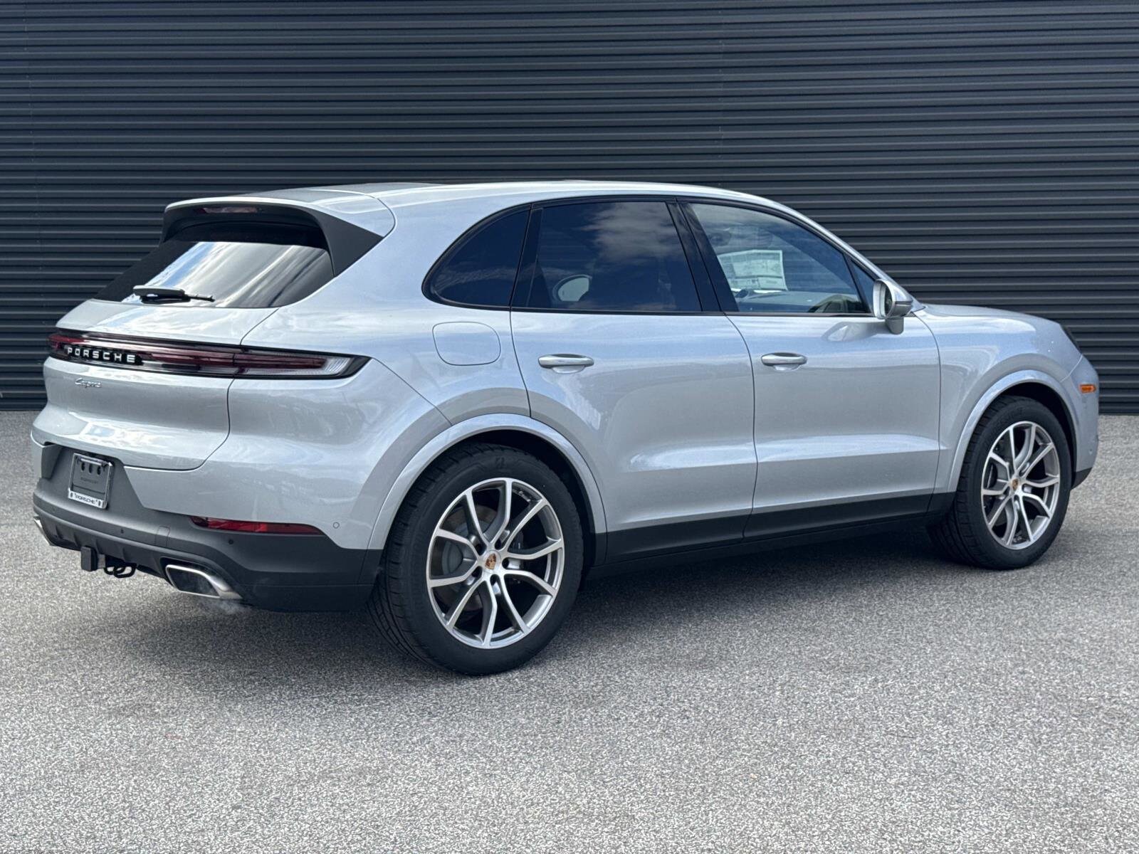 2026 Porsche Cayenne Base - Photo 9