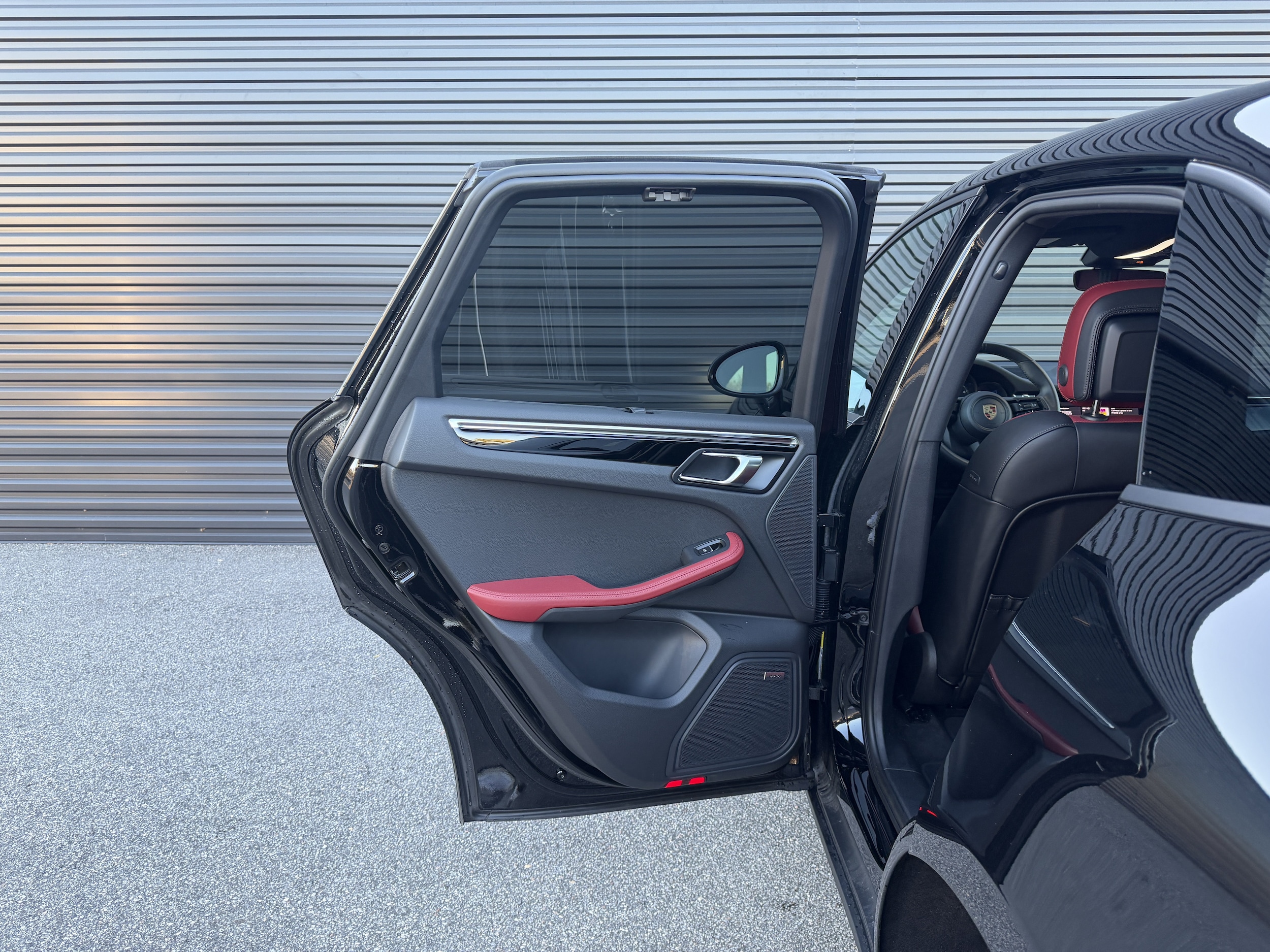 2026 Porsche Macan Base - Photo 24
