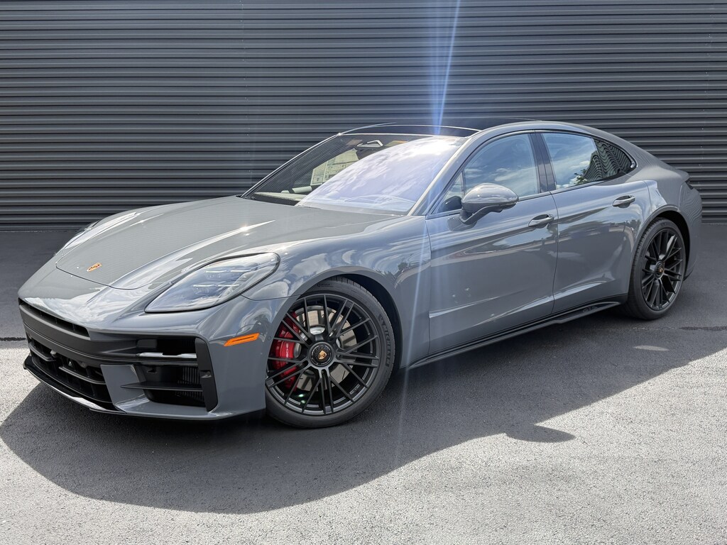 New 2026 Porsche Panamera GTS