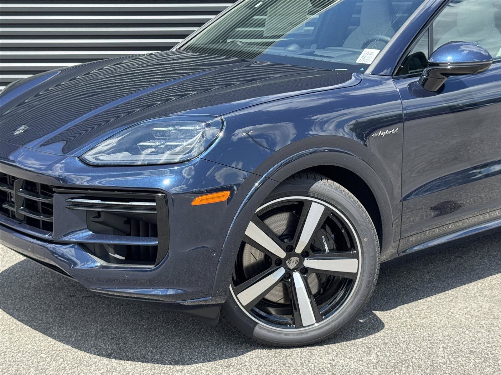 2025 Porsche Cayenne Coup E-Hybrid - Photo 11