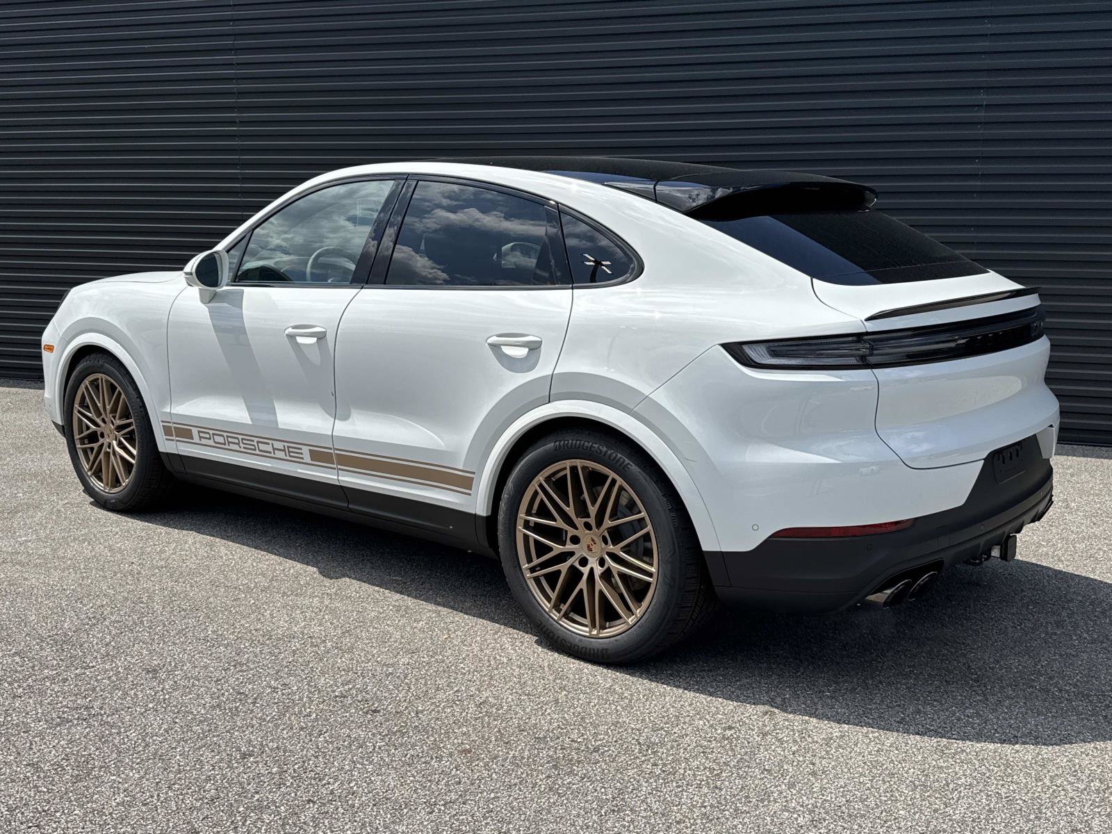 2026 Porsche Cayenne Coupe Base - Photo 3
