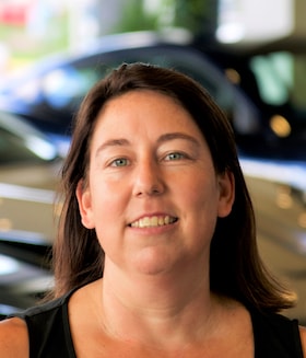 Staff member Jennifer Woodard from ID_5a9fc8b5a306