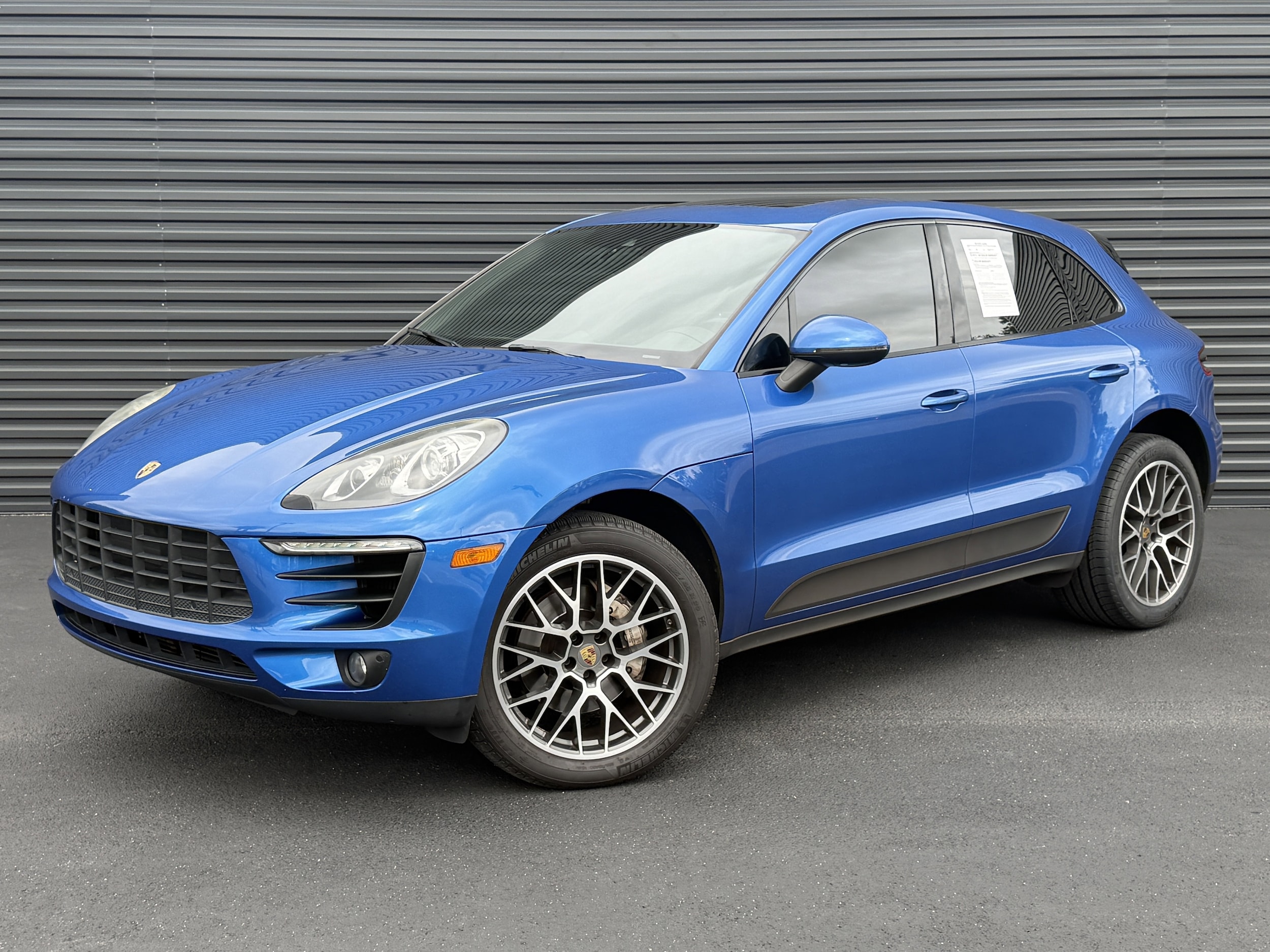 2017 Porsche Macan S's photo