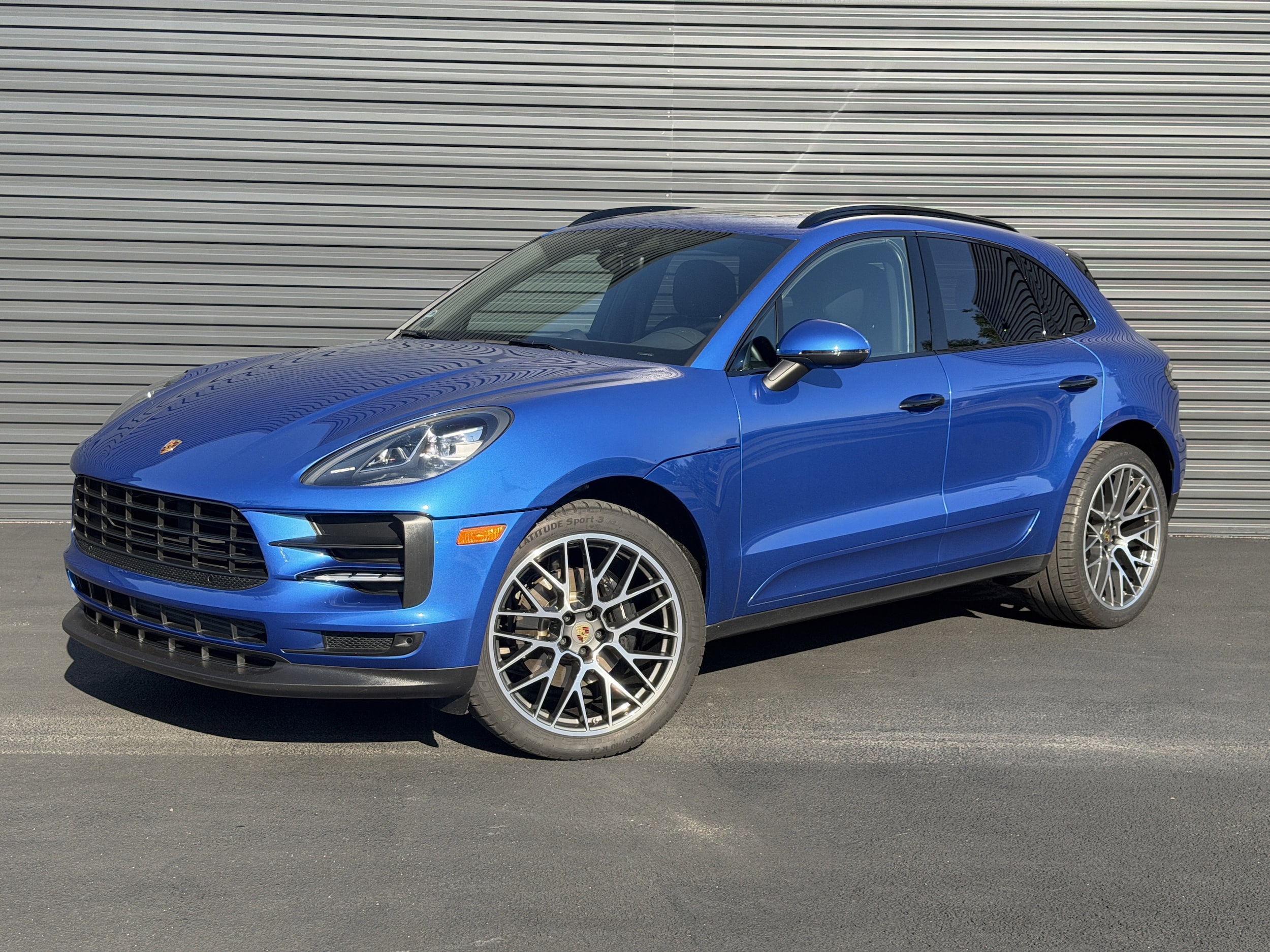 2020 Porsche Macan -'s photo