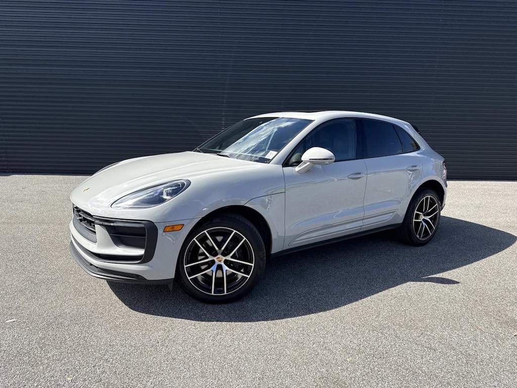 Certified 2022 Porsche Macan SUV