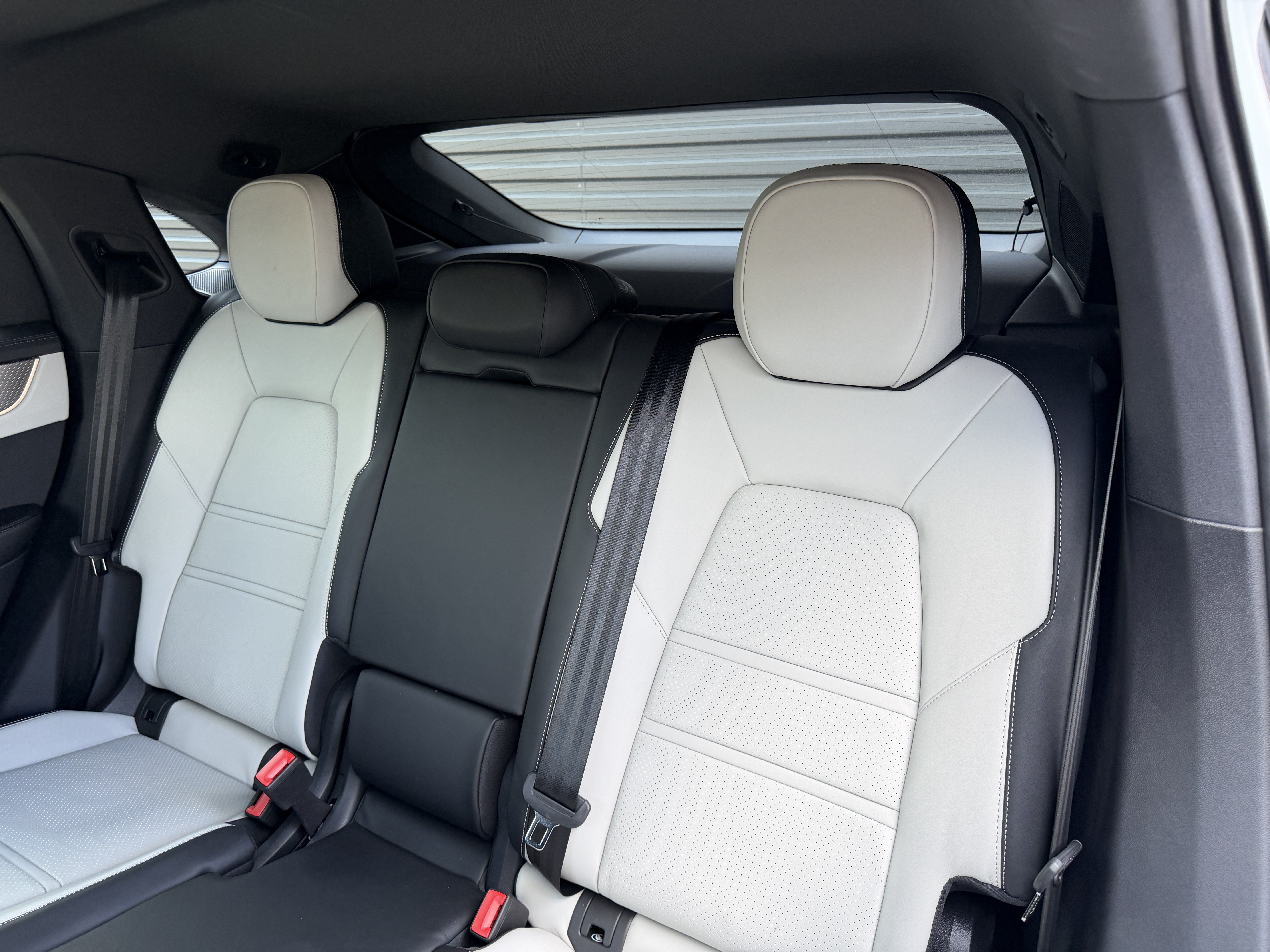 2026 Porsche Cayenne Coupe Base - Photo 16