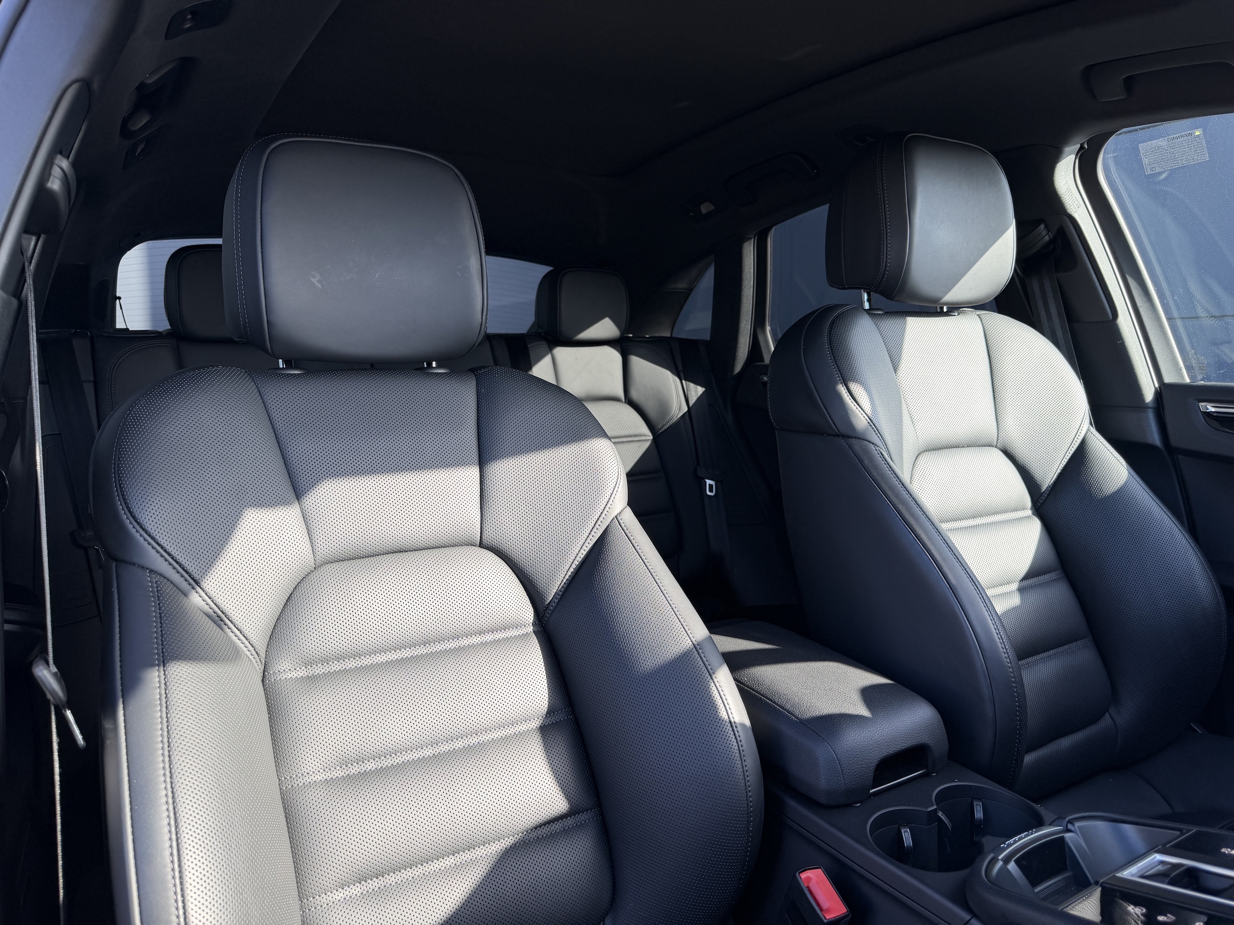 2026 Porsche Macan Base - Photo 27