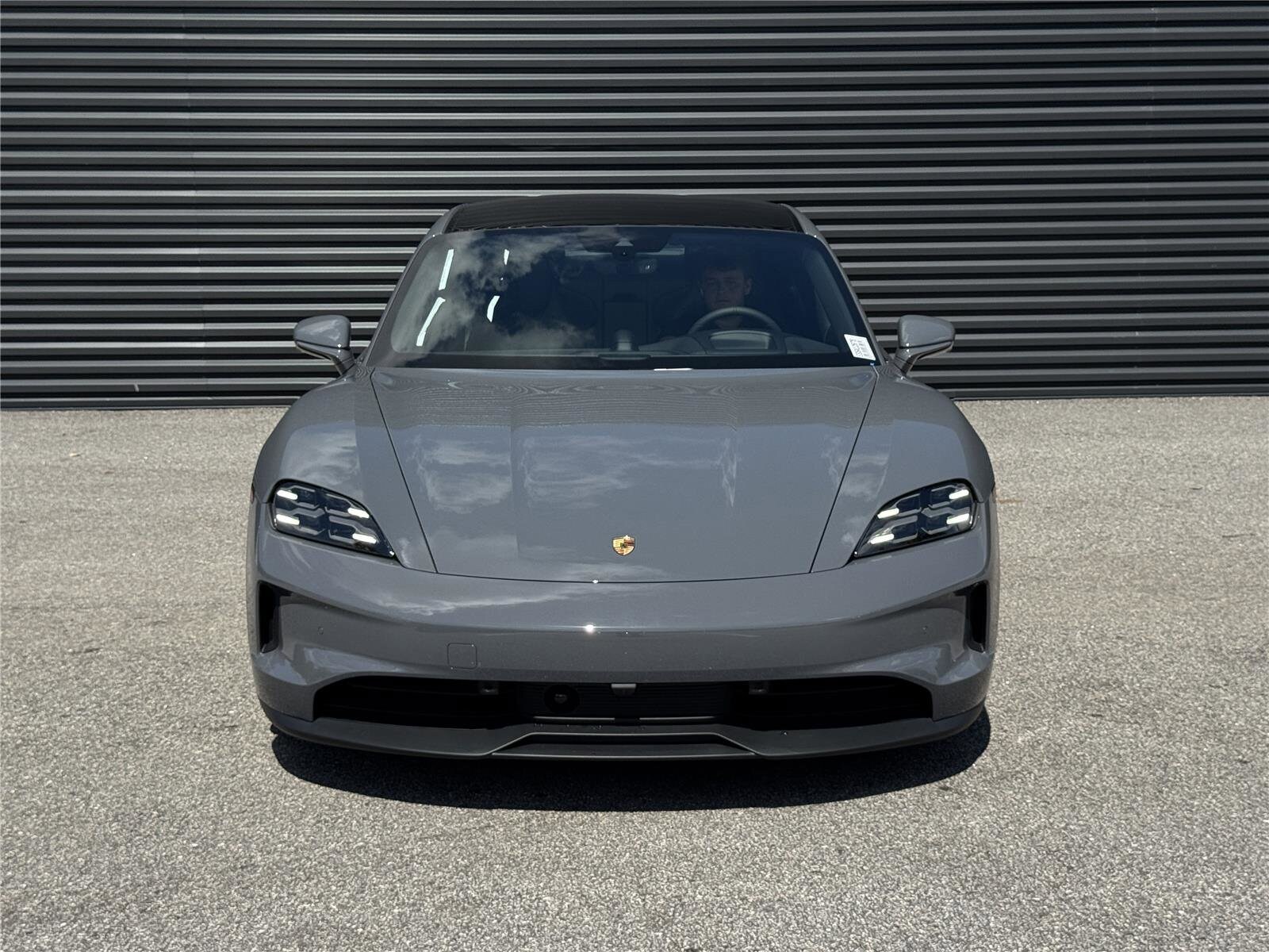 2025 Porsche Taycan Base - Photo 10