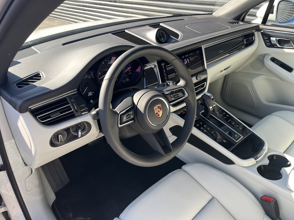 New 2026 Porsche Macan SUV
