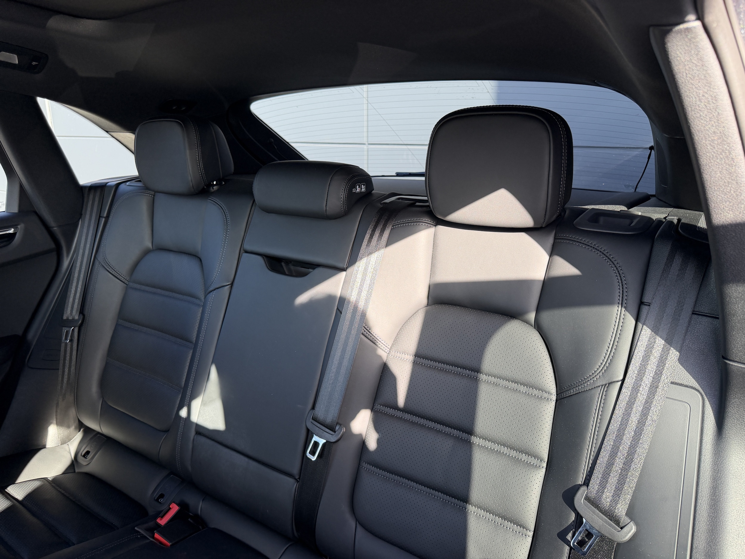 2026 Porsche Macan Base - Photo 31