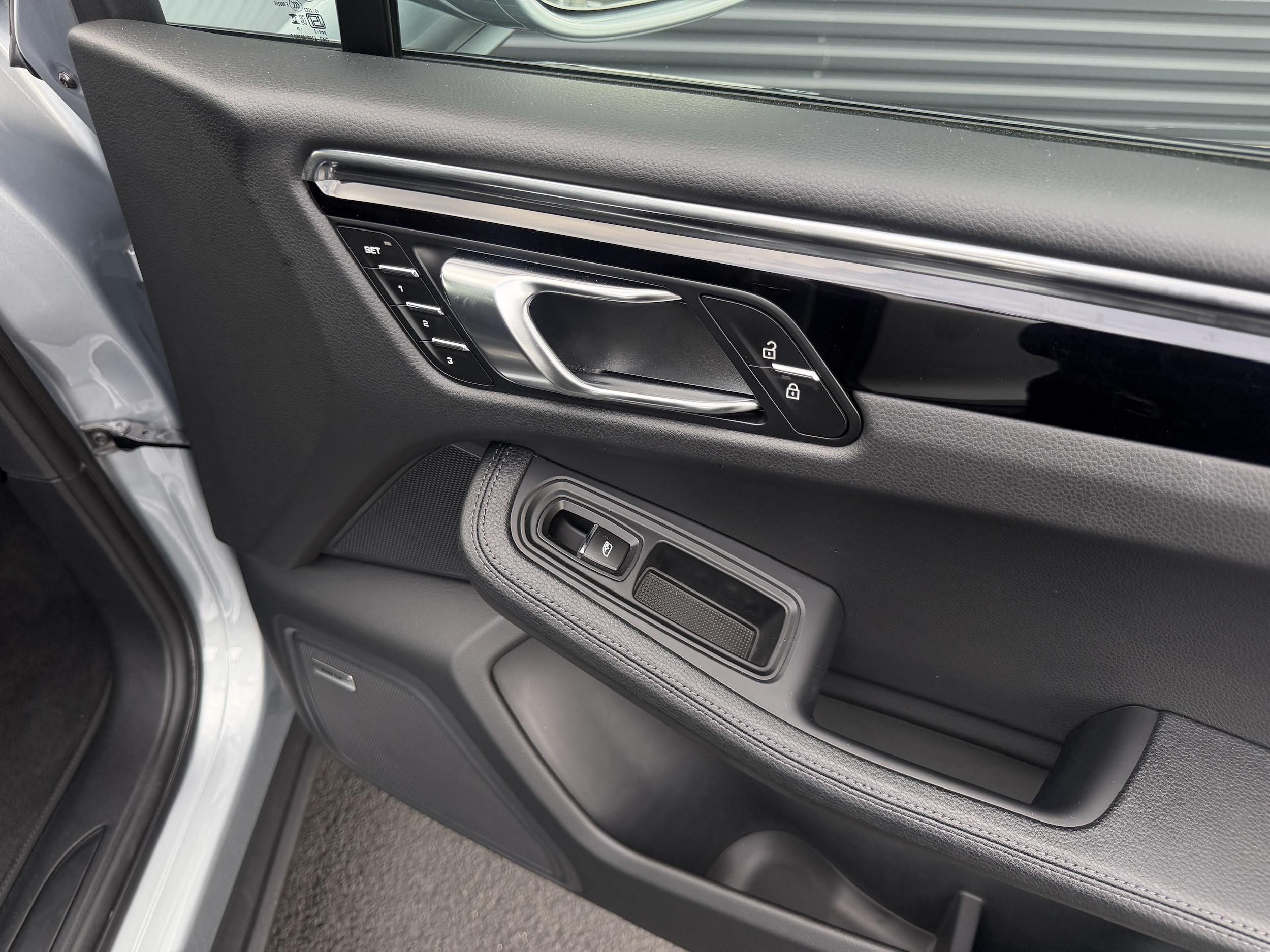 2026 Porsche Macan Base - Photo 29